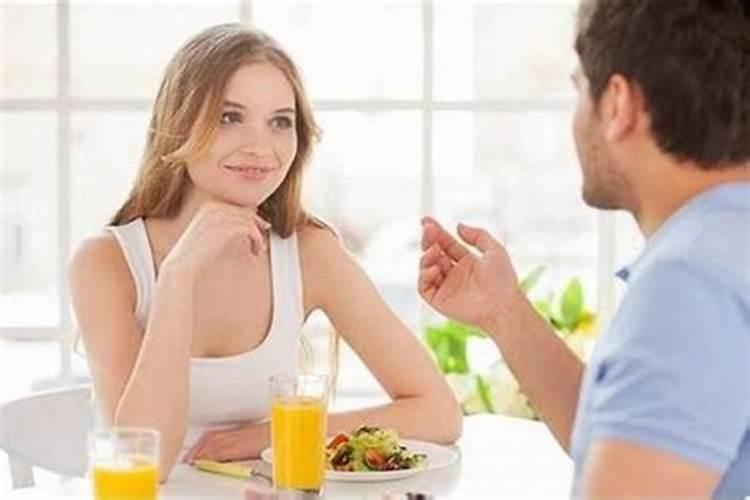 请暗恋的女生吃饭被拒绝了，怎么让女生请你吃饭