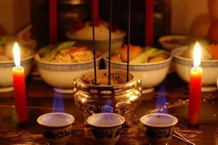 七月十五是中国传统祭祖吗