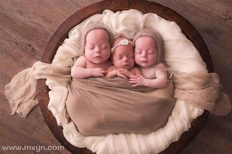 梦到表妹生三包胎男孩